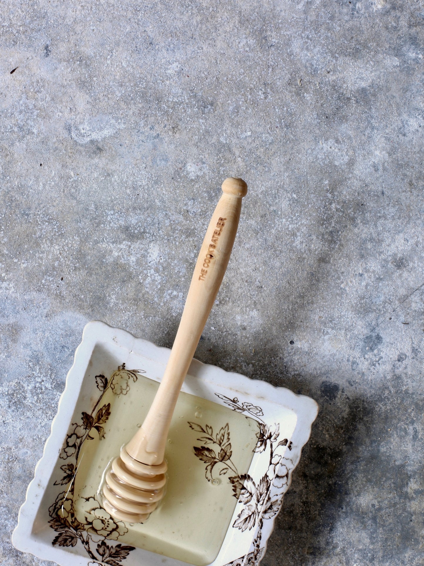 Honey Spoon in Boxwood