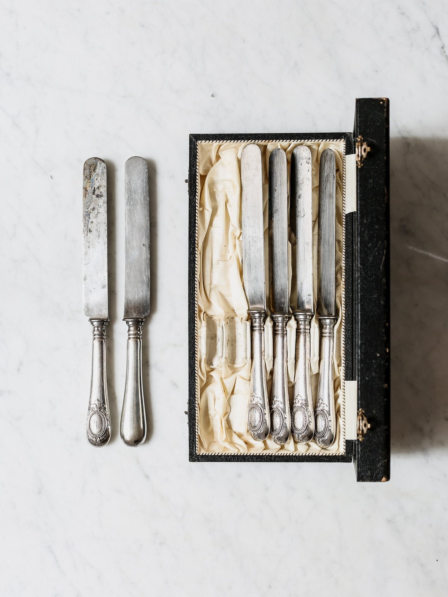 Hotel Silver Dinner Knives Set