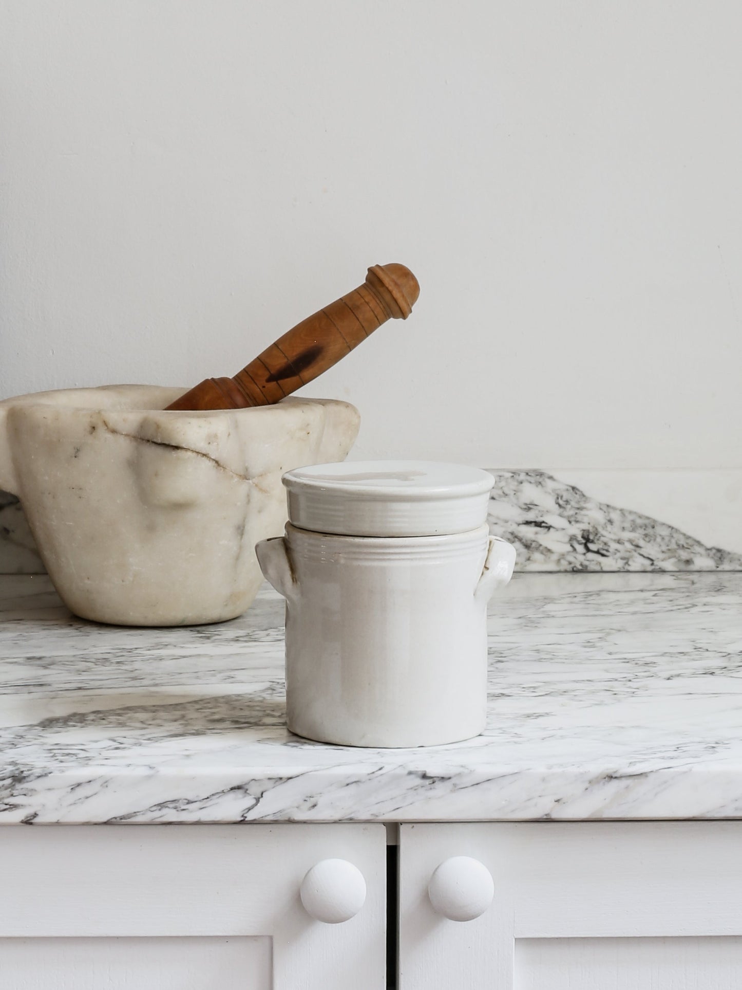 Stoneware Fermentation Pot